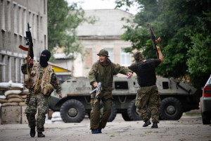 Русские бля…Боевикам на Луганщине навезли шмурдяка и они ушли в тяжелый запой!