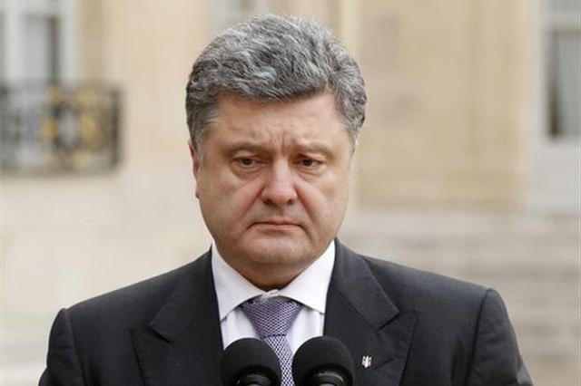 70,8% украинцев недовольны властью Порошенко