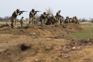 Террористы атаковали бойцов АТО в Луганском из запрещенного оружия