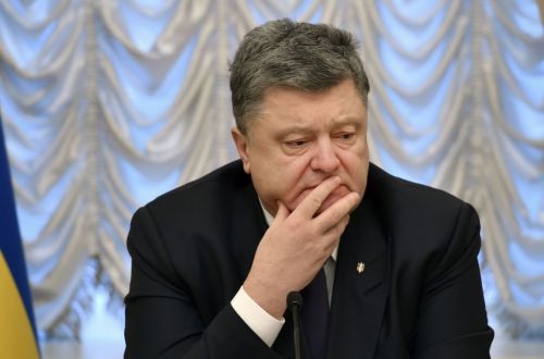 Грозит ли Украине свержение Порошенко?