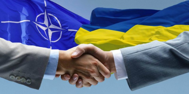 Порошенко: Украина планирует вступить в НАТО