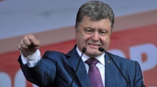 Перехватил инициативу. Порошенко возглавил блокаду ОРДЛО