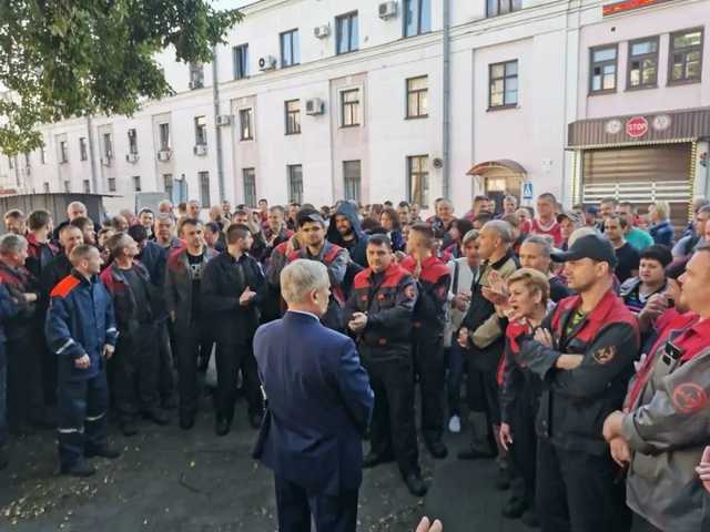 В Беларуси бастуют десятки предприятий: список