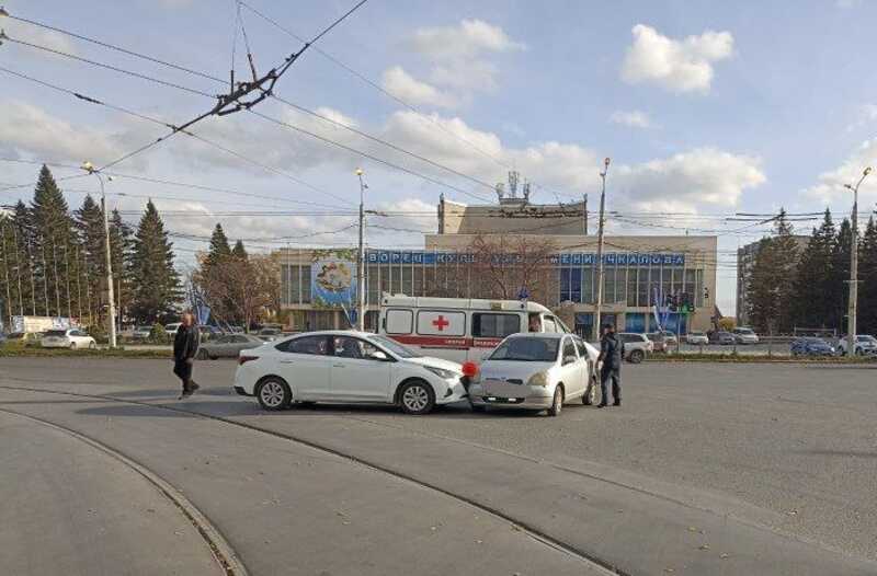 8-месячная девочка попала в больницу после ДТП в Новосибирске