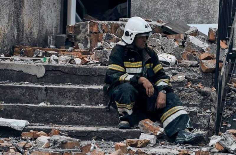 В Белгородской области спасатели достали тела погибших из под завалов