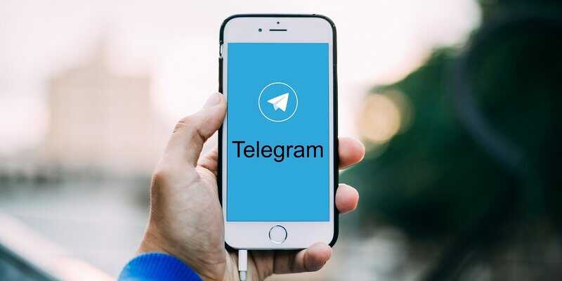 Почти половина населения России использует Telegram