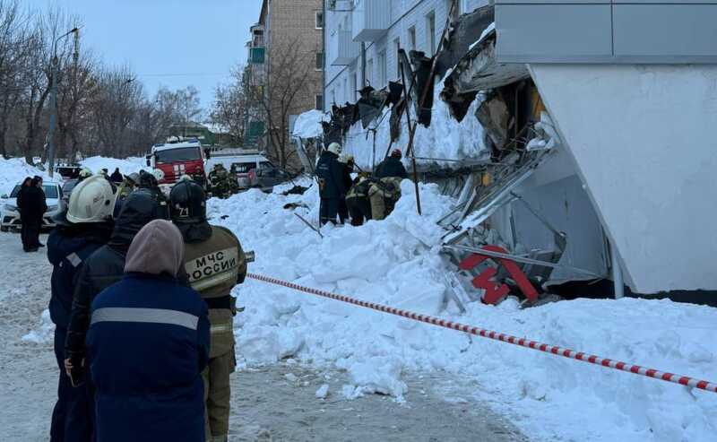 В Казани обвалилась крыша магазина