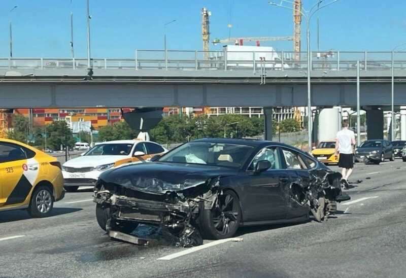 В Москве у метро «Текстильщики» произошла массовая авария