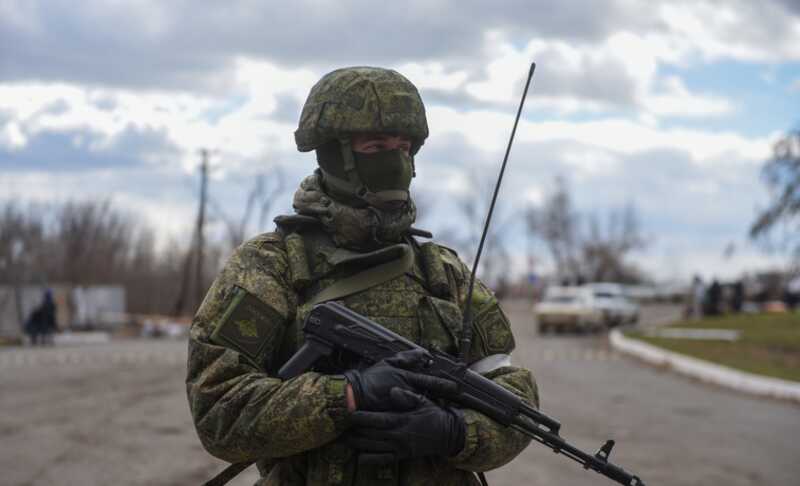 Военные России продемонстрировали видео с заходом в населённые пункты Черниговской области