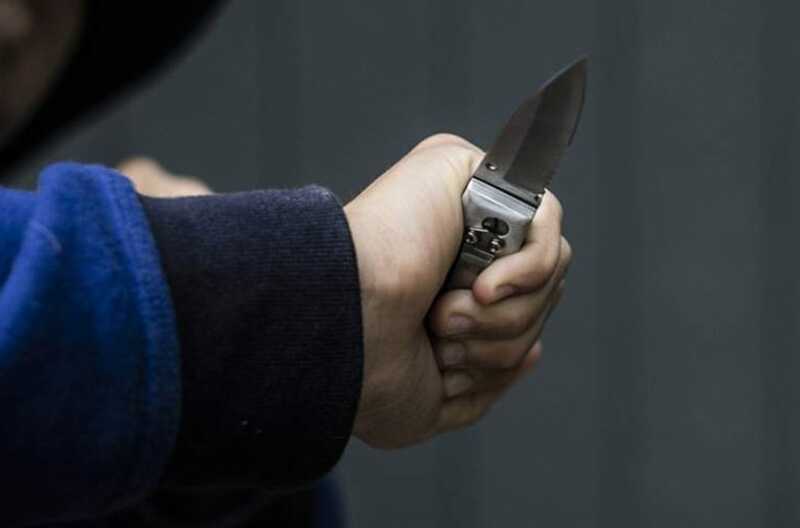В Иркутской области подросток напал с ножом на друзей и поджёг дом