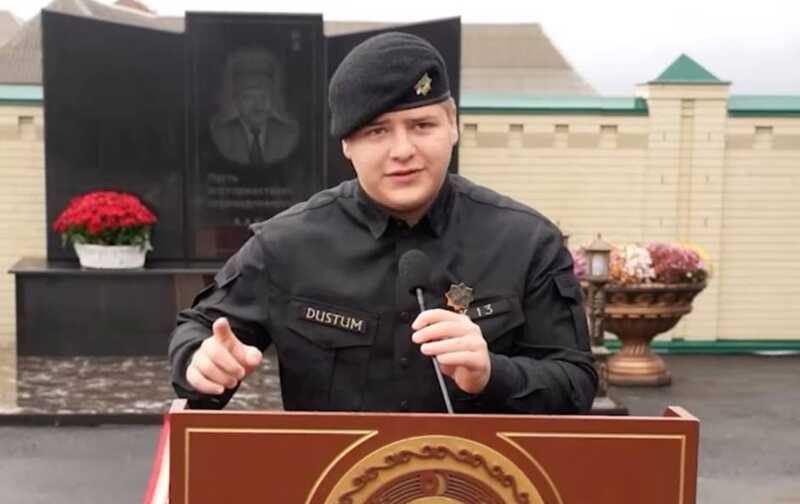 Рамзан Кадыров продвигает сына-подростка на ключевые посты в Чечне