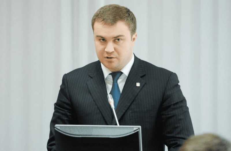 Губернатор Виталий Хоценко заявил о сокращении клиник для абортов в Омской области