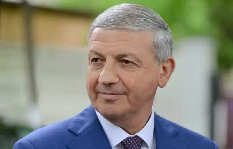 Вячеслава Битарова обвиняют в мошенничестве с кредитом на миллиард рублей