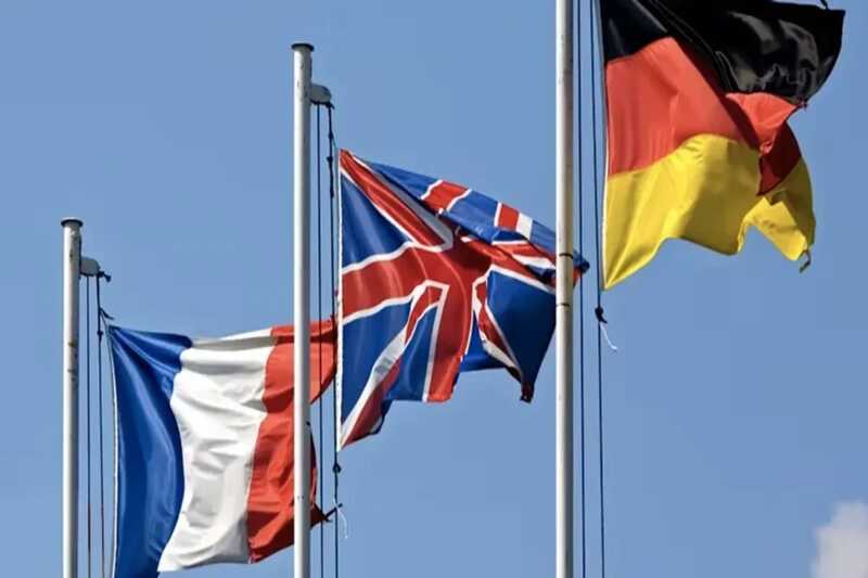 Германия, Франция и Великобритания согласились начать переговоры с Ираном по ядерной программе