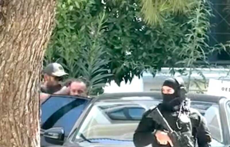 В интернете опубликовали первые фото Плахотнюка и Цуцу, арестованных в Греции