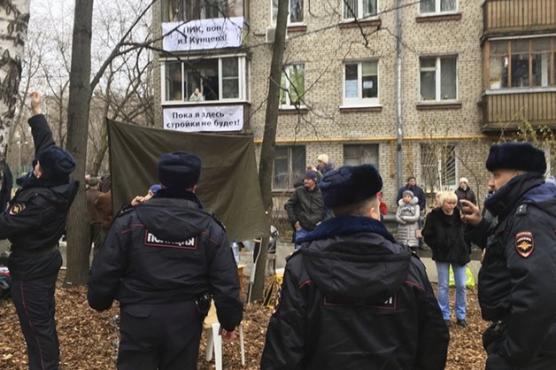 В Москве задержали муниципального депутата и члена избирательной комиссии, выступающих против застройки района Кунцево