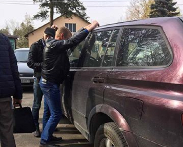 В Киевской области председатель сельсовета задержан при получении взятки в 60 тыс грн