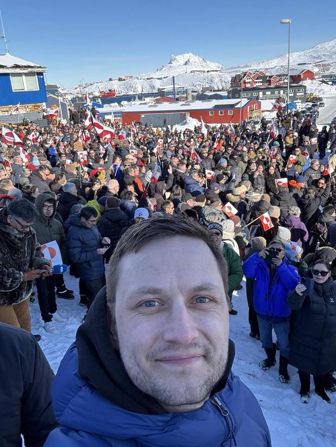 "Гренландия принадлежит нам": премьер острова ответил Трампу на угрозы qqeiqhuiuriqrrkmp