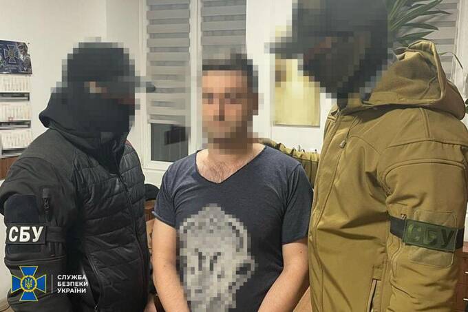 Политолог Кирилл Молчанов арестован в Киеве за оправдание агрессии России udidztidzuidzekmp