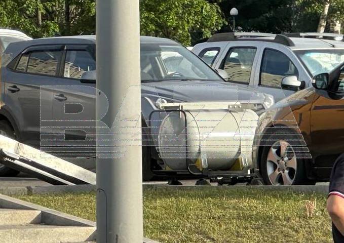 Военные применили робота для обезвреживания вероятной бомбы под автомобилем в Москве dzeiqtziqxtiktkmp