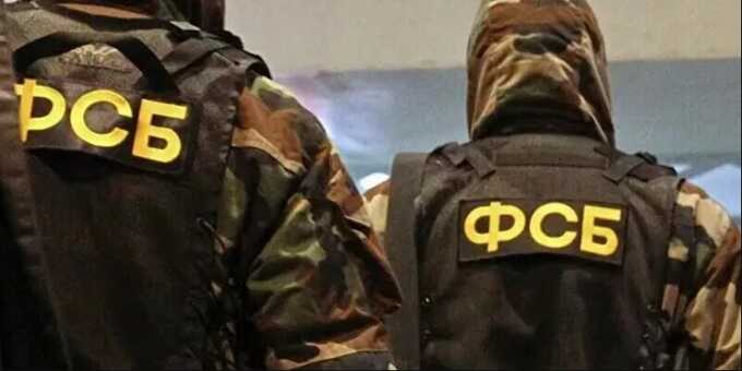 На Урале офицер решил обокрасть военную часть, но попался на взятке сотруднику ФСБ